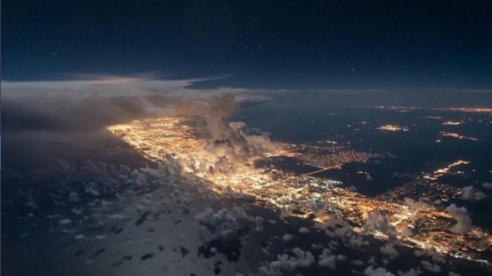 Bak Profesional, Potret Pilot Berbagai Maskapai Ini Bikin Mata Terbelalak! Angkasa Itu Indah Banget