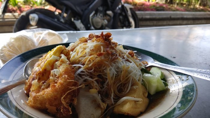 7 Menu Sarapan Khas Berbagai Daerah di Indonesia, Ada Nasi Kuning, Lontong Sayur, hingga Nasi Krawu