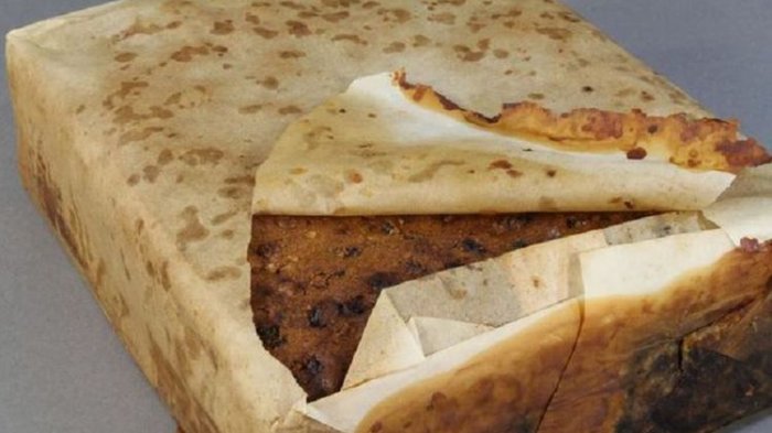 Berumur 100 Tahun, Kue Ini Masih Pancarkan Keharuman dan Nyaris Bisa Dimakan! Kok Bisa?