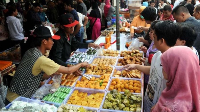Aceh Sampai Surabaya, Ini 9 Pasar di Indonesia yang Cuma Buka Saat Ramadan, Isinya Bikin Lapar