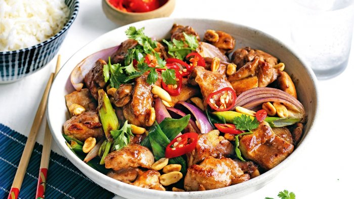 Kung Bao Chicken hingga Chow Mein, 4 Kuliner yang Harus Kamu Cicip Saat Liburan ke China