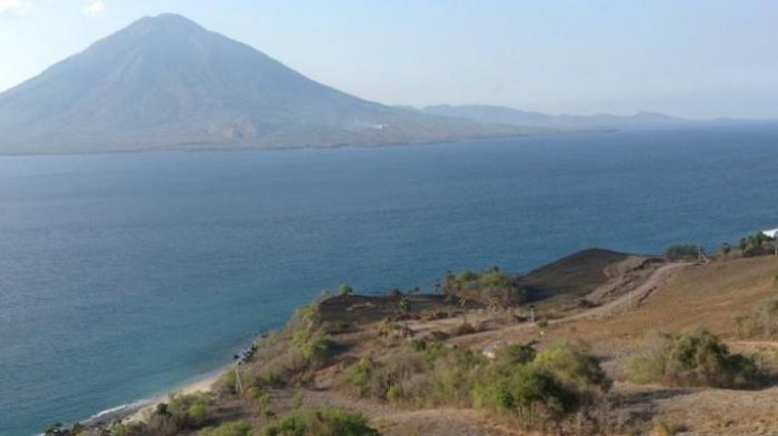 Wisata NTT - Lokasi Penyelaman Relatif Mudah, Lembata Cocok untuk Lokasi Sertifikasi Diving