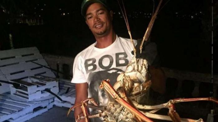 Pelaut Ini Temukan Monster Laut Dalam Perairan Bermuda, Lihat Ukurannya