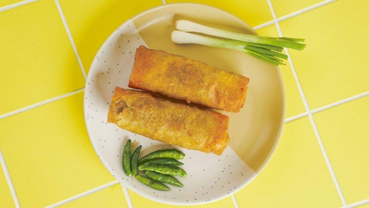 Loenpia Mbak Lien, rekomendasi lumpia enak di Semarang.