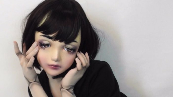 Lulu Hashimoto - Boneka Hidup dari Jepang yang Bisa Bergaya Bak Fashion Model Profesional