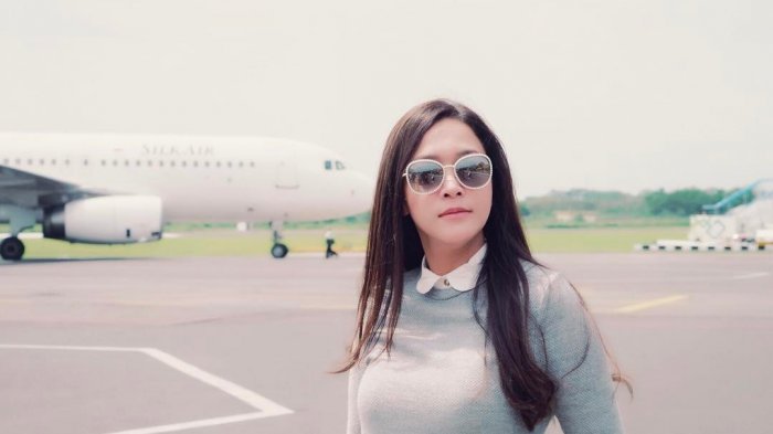 Tanpa Irwan Mussry, Maia Estianty Ajak Ketiga Buah Hatinya Liburan Akhir Tahun ke London