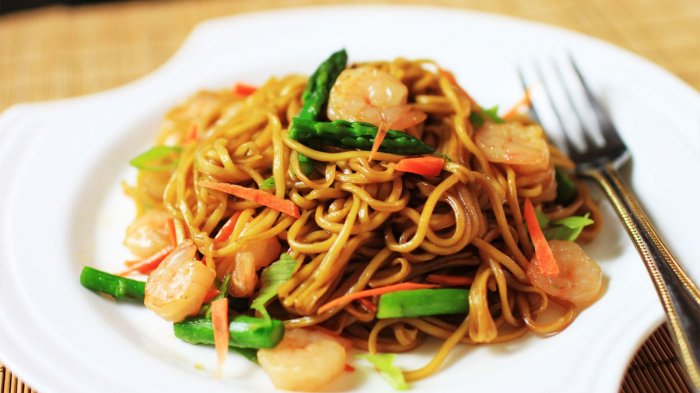 Cocok untuk Sarapan, Simak Resep Mi Goreng Hong Kong yang Bisa Dibuat di Rumah