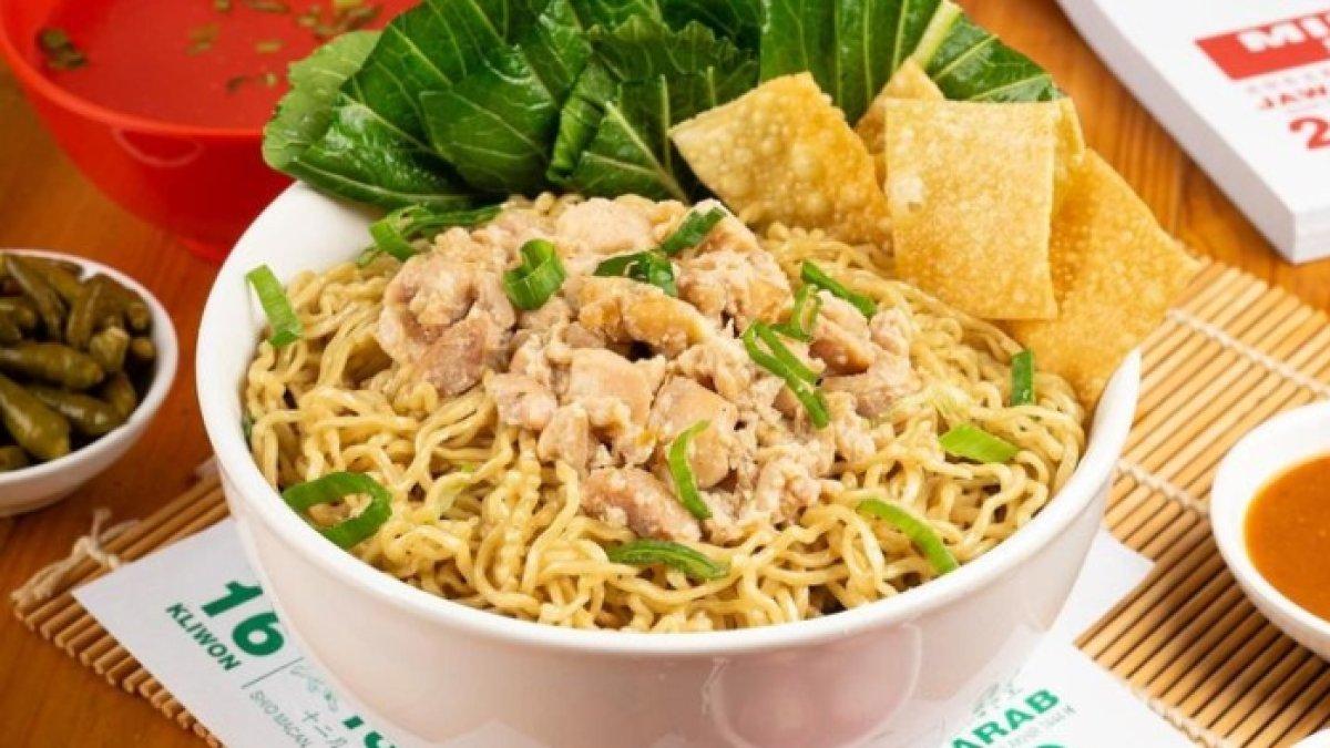 5 Tempat Makan Siang Enak di Bandar Lampung, Wajib Coba Mie Ayam Koga yang Legendaris