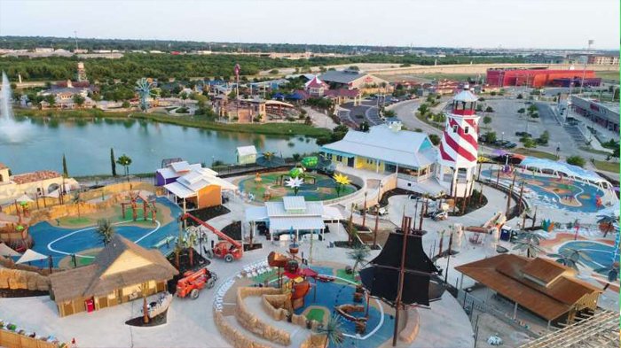 Sekilas Water Park Ini Tampak Biasa, Namun Setelah Melihat Pengunjungnya Bikin Hati Terenyuh