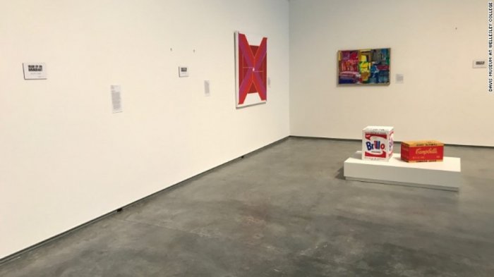 Di Bawah Kepemimpinan Donald Trump, Karya Seni yang Dibuat Imigran di Museum Ini Disingkirkan