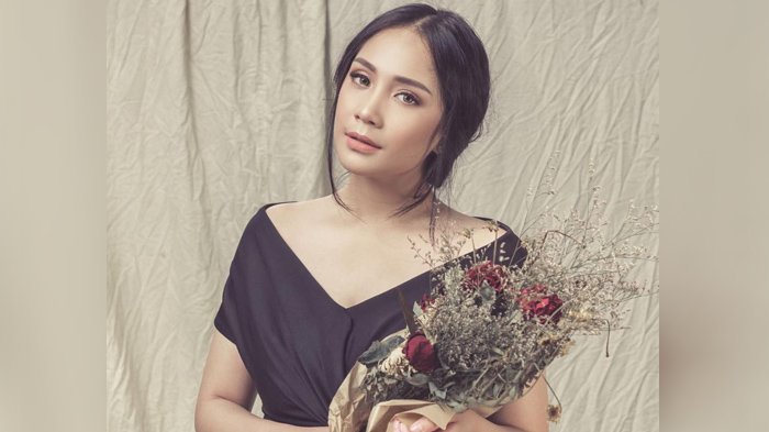 Liburan ke Dubai, Gaya Makan Nagita Slavina jadi Sorotan Netter, Kenikmatan Haqiqi?