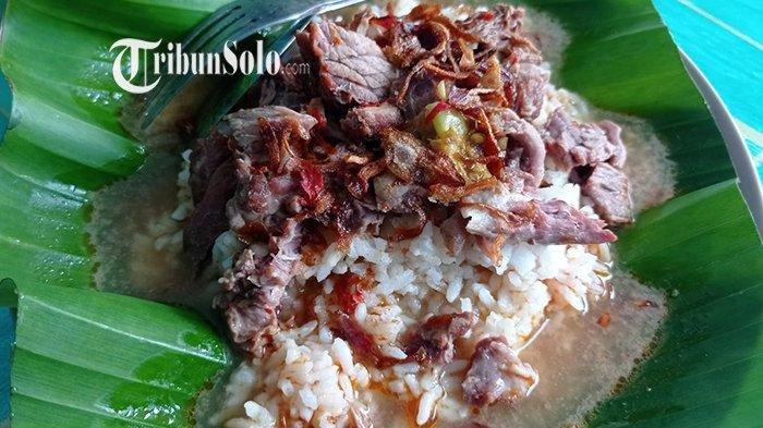 Nikmatnya Nasi Gandul Mbak War di Wonogiri, Daging Sapinya Empuk dan Melimpah