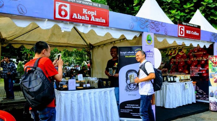 Jangan Lewatkan Hari Terakhir 'Ngopi Saraosna', Ada 10.000 Cup Kopi Gratis di Gedung Sate Bandung