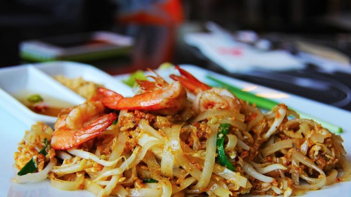 Kuliner Thailand - 5 Pad Thai Terbaik di Negeri Gajah Putih, Ada yang Usianya Mencapai 50 Tahun