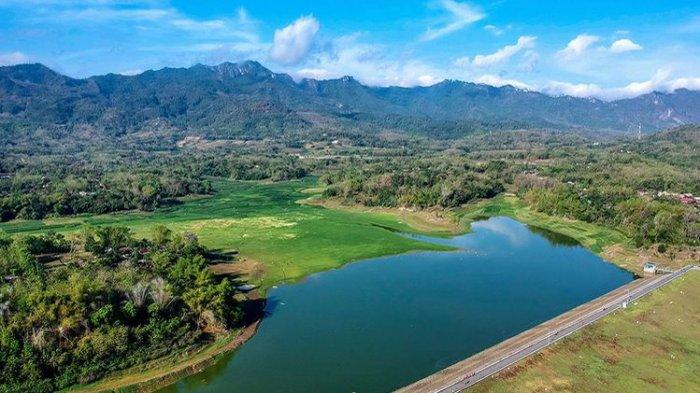 Melihat Waduk Tandon Wonogiri saat Surut, Jadi Padang Rumput dan Tempat Wisata Instagramable