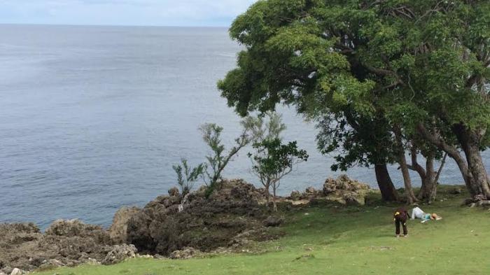 Pantai Benteng Goa Jepang - Inilah Tempat Terbaik untuk Lepas Penat, Dijamin Buatmu Malas Pulang