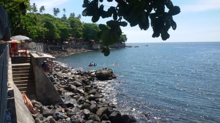 Pantai Malalayang, satu tempat wisata hits di Manado, Sulawesi Utara