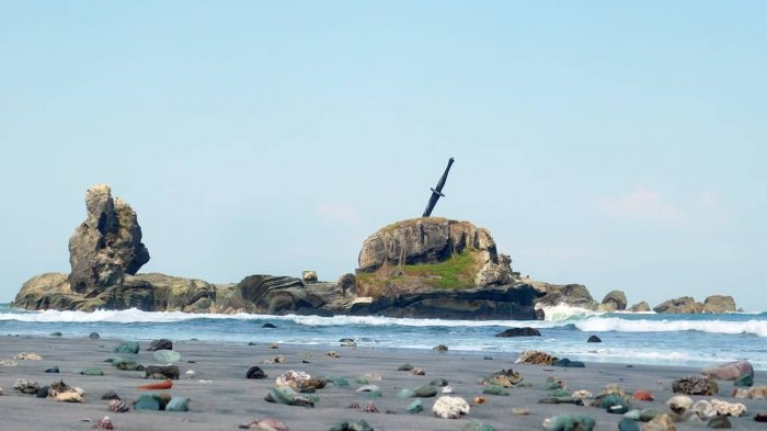 Di Balik Angker dan Ngerinya Pulau Nusakambangan, Ada 9 Surga Tersembunyi di Hunian Para Napi