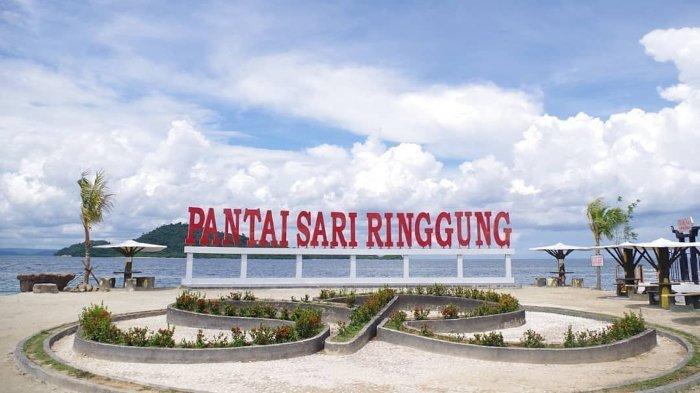 Spot foto Pantai Sari Ringgung, tempat wisata favorit di daerah Sidodadi, Kecamatan Teluk Pandan, Pesawaran, Lampung.