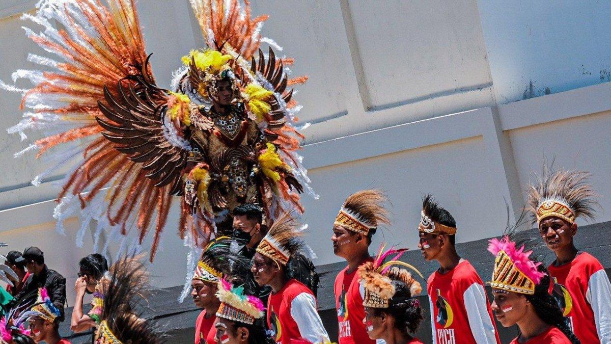 Jadwal Papua Street Carnival, Dimeriahkan Parade Ratusan Busana hingga Perahu Hias