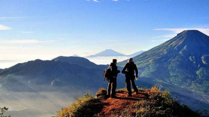 11 Aturan yang Harus Dipatuhi saat Mendaki Gunung Sindoro