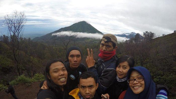 Cerita Traveler Liburan ke Banyuwangi, Lihat Blue Fire dan Berbagi Tips Wisata ke Kawah Ijen