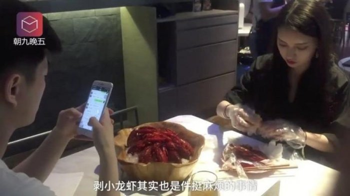 Restoran di China Rekrut Pengupas Kulit Udang dengan Bayaran Rp 21 juta Per Bulan, Tertarik?