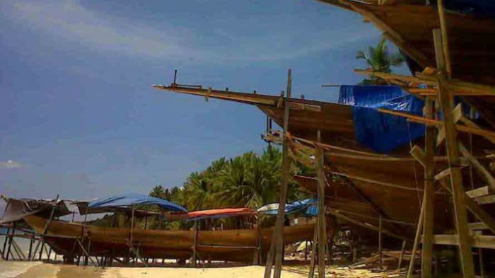 Destinasi Sulawesi Selatan - Phinisi dan Tana Towa, Andalan Pariwisata Bulukumba