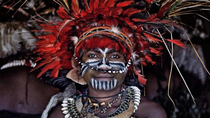 Fotografer Inggris Ini Berhasil Abadikan Potret 7 Suku Paling Terisolasi di Dunia, Lihat Fotonya