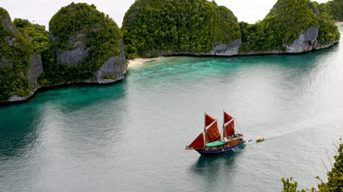 Banda Naira - Traveling ke Maluku Tengah Akan Semakin Mudah, Pemprov Akan Bangun Fasilitas Ini
