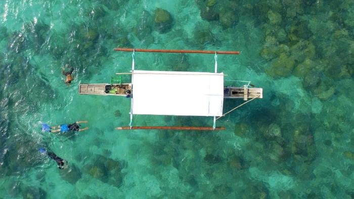 Kawasan Pulau Gusung terekam dari udara menggunakan kamera drone di Kecamatan Bontoharu, Kepulauan Selayar, Sulawesi Selatan.