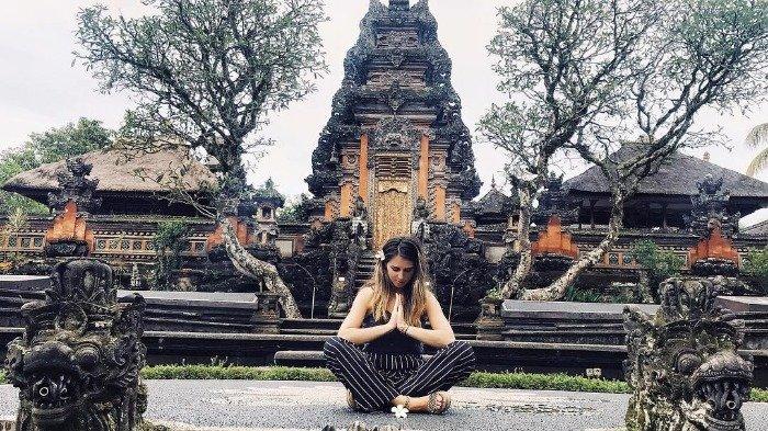 6 Tempat Wisata Instagramable di Gianyar Bali, Cobain Selfie di Pura Taman Saraswati