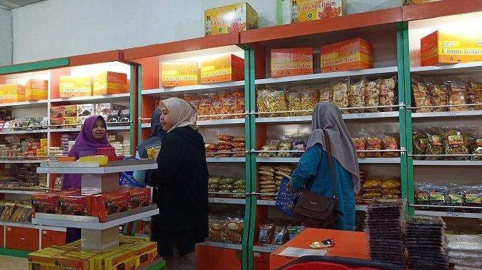 Pusat Oleh-oleh Ummi Aufa Hakim, tempat membeli oleh-oleh di Sumatera Barat