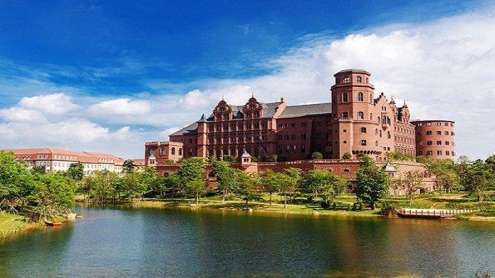 Mengintip Isi Pusat Penelitian Raksasa Teknologi China, Huawei yang Mirip Kastil Negeri Dongeng