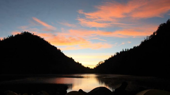 Pendakian Gunung Semeru Dibuka Mulai Besok, Simaksi Hanya Bisa Dipesan Secara Online
