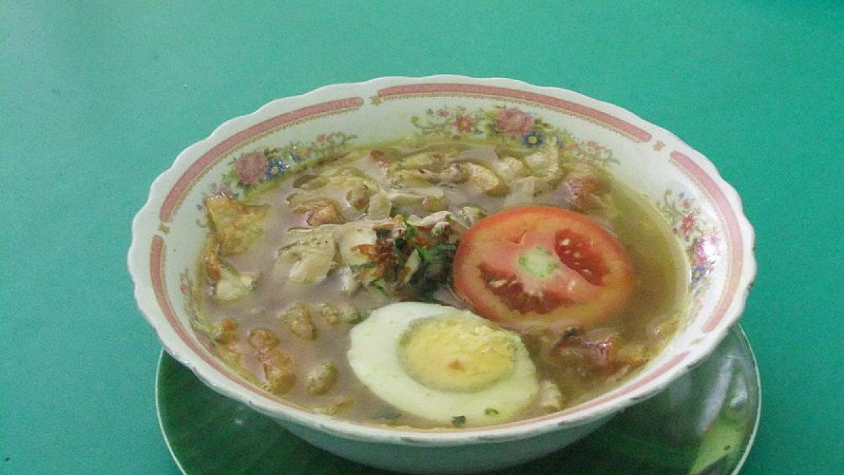 5 Tempat Makan Sekitar Stasiun Yogyakarta Buat Sarapan, Soto Ayam Lenthok Pak Gareng Kuahnya Gurih