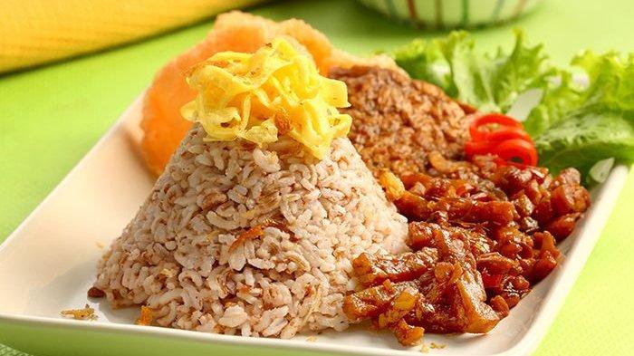 5 Resep Nasi Uduk Enak untuk Menu Buka Puasa, Cobain Resep Nasi Uduk Beras Merah