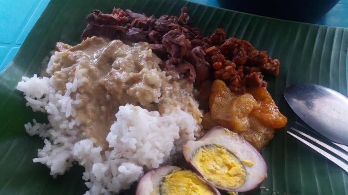 Kuliner Lampung - Gudeg Jogja Ada di Kota Ini, Sepiring Komplit Krecek dan Telur Hanya Rp 10 Ribu