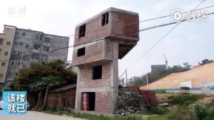 Di Atas Tanah Seluas 10 Meter, Seorang Pria China Bangun Rumah Nyentrik Setinggi 4 Lantai