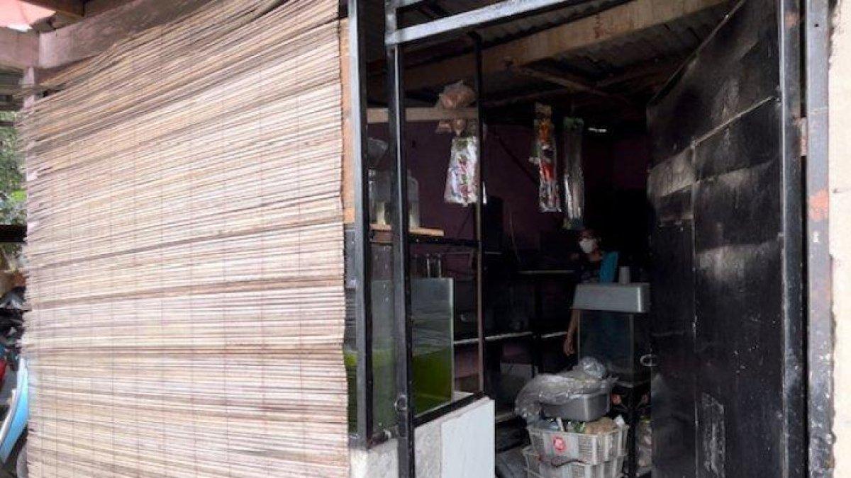 Potret Rumah Viky yang Ngaku Tiap Hari Jalan Kaki 16 Km ke Sekolah, Bangunan 2 Lantai di Tangsel