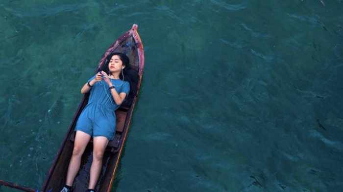 Jangan Cuma Nonton 5 CM, 5 Film Ini juga Tampilkan Keindahan Alam Indonesia! Bikin Pingin Liburan