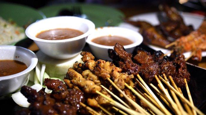 Satay by The Bay, satu tempat wisata hits di Marina Bay Singapura