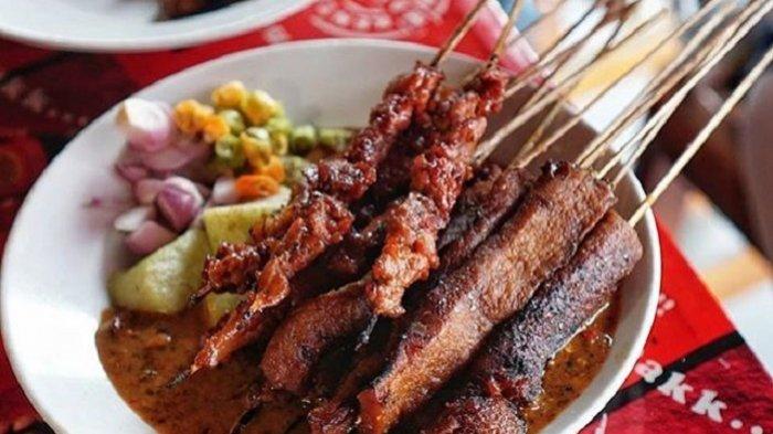 10 Kuliner Malam di Solo yang Harus Kamu Coba, Ada Sate Kere hingga Sosis Hot Naga