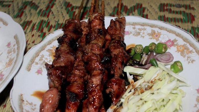 Kuliner Jogja - Buka Tengah Malam, Empuknya Sate Kambing di Warung Ini Terasa di Setiap Gigitan