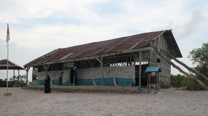 Suasana Replika SD Muhammadiyah Gantung, Desa Lenggang, Kecamatan Gantung, Belitung Timur, Provinsi Kepulauan Bangka Belitung, Sabtu (21/11/2015).