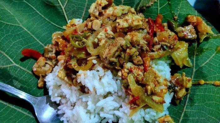 Uniknya Sega Warsa Pagerbarang, Kuliner Khas Tegal yang Buka Tengah Malam dan Dijual di Dalam Rumah