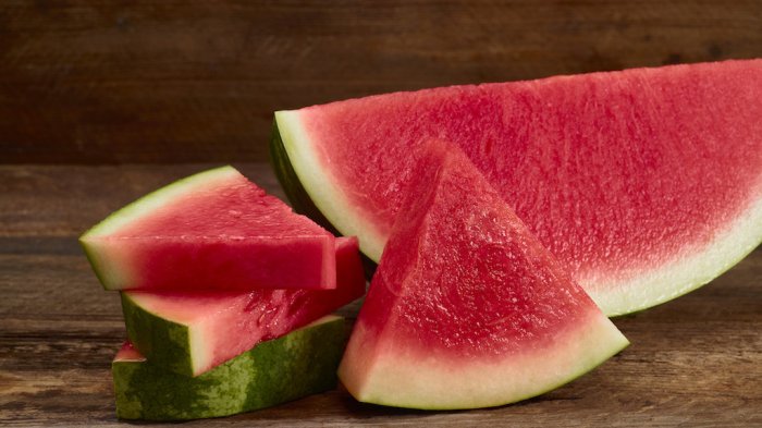 4 Buah yang Bisa Membantu Mencegah Bau Mulut Selama Bulan Puasa