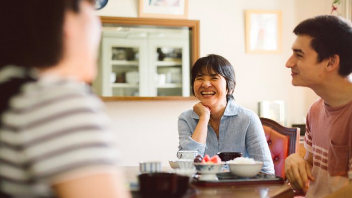 Biar Makin Bersahabat, Yuk Kenalan dengan Penyedia Penginapan AirBnB dari 7 Negara Ini