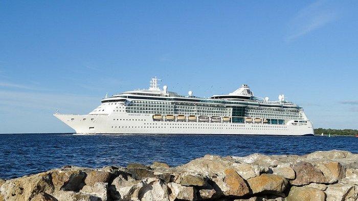 Khawatir Lonjakan Kasus Omicron, Royal Caribbean Cruises Hentikan Operasi Pelayaran