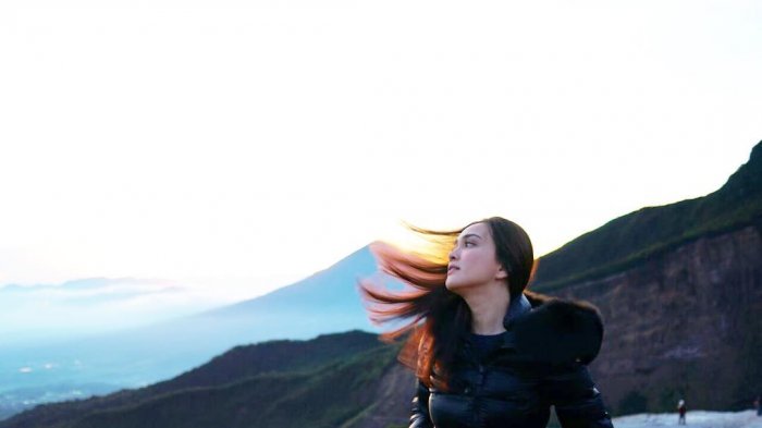 Ulala, Mulus Bet! Unggah Foto Berbikini, Shandy Aulia Ogah Dikomentari